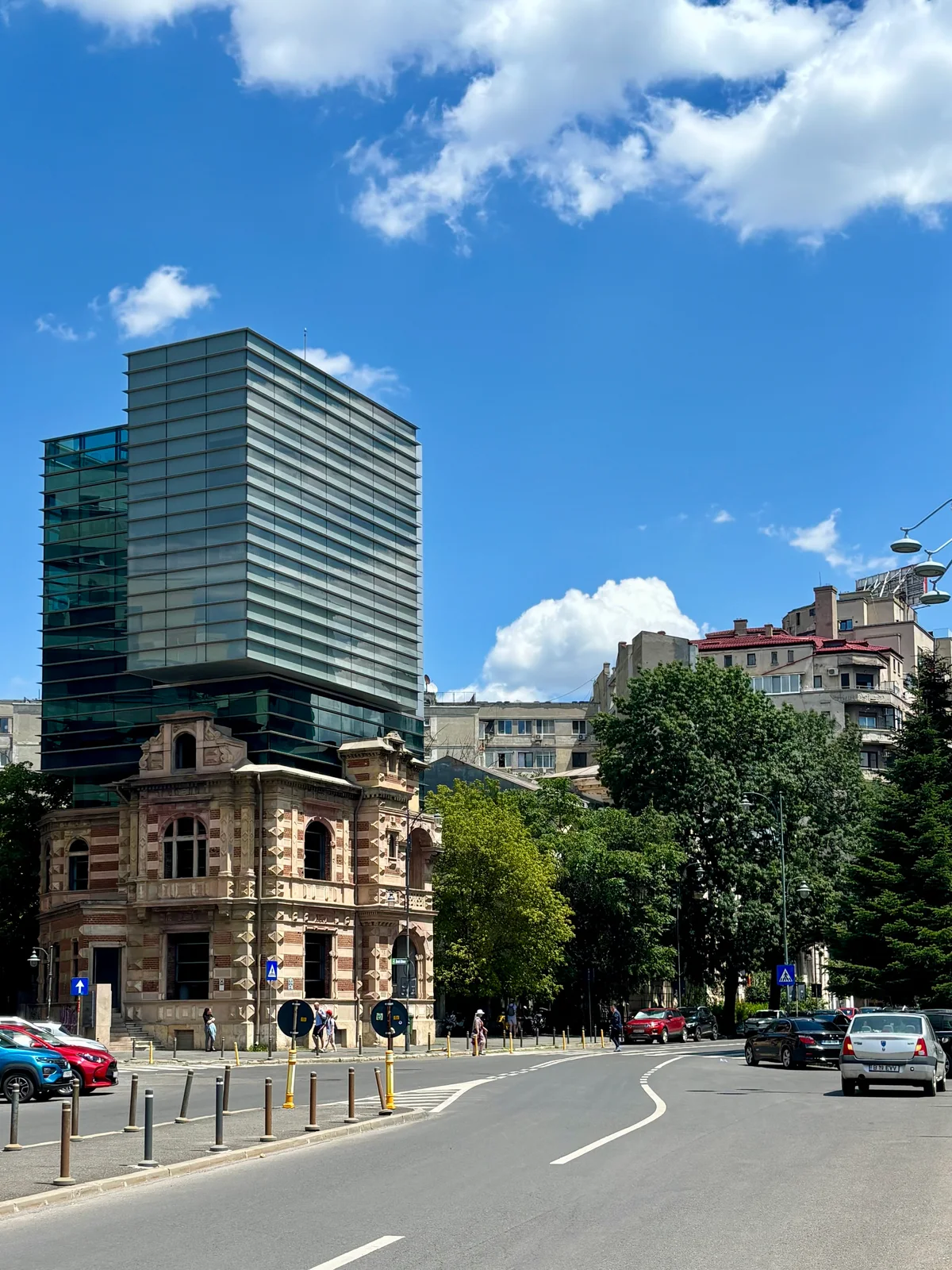 București, Romania — photo 9